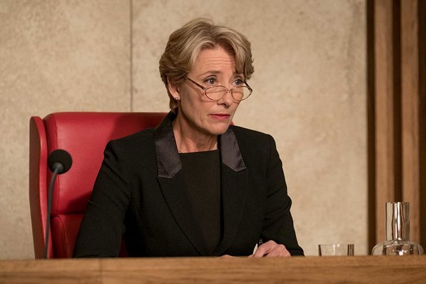 The Children Act: Soudkyně Emma Thompson v hutném dramatu | Fandíme filmu