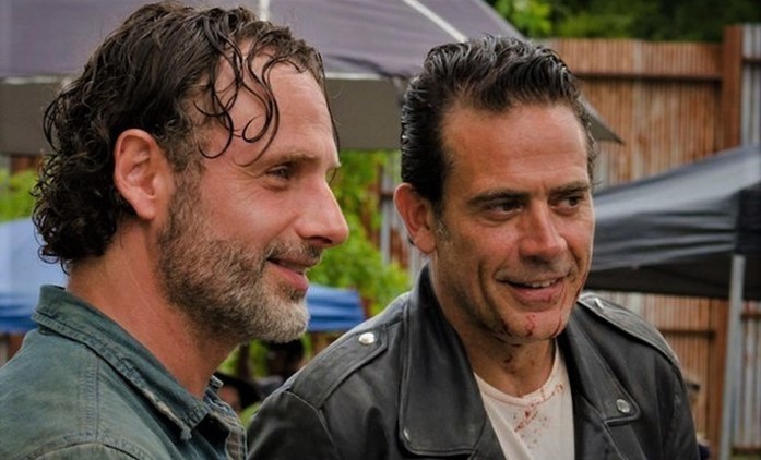 Živí mrtví: Rick a Negan prohloubí svůj vztah | Fandíme seriálům