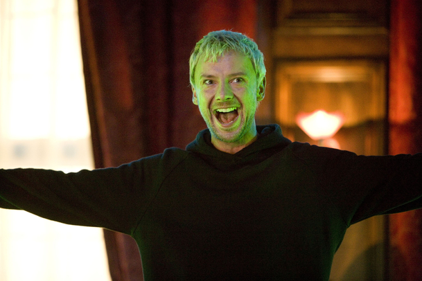 Doctor Who: John Simm by si rád zahrál s Jodie Whittaker | Fandíme serialům