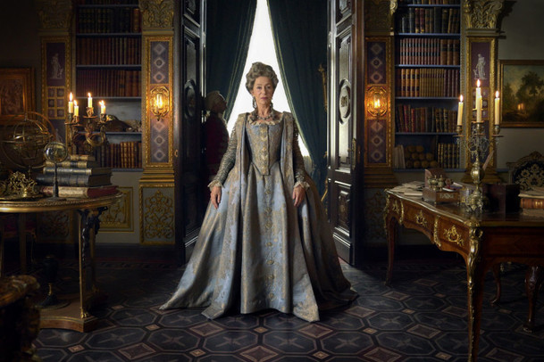 Helen Mirren jako Kateřina Veliká: HBO odhalilo první snímek | Fandíme serialům