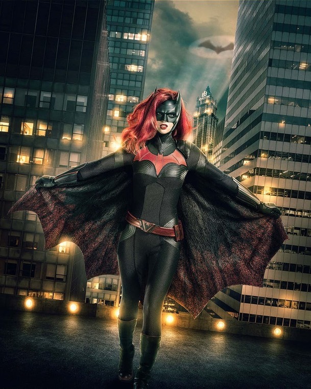 Batwoman: Prezident stanice The CW promluvil o nové komiksové sérii | Fandíme serialům