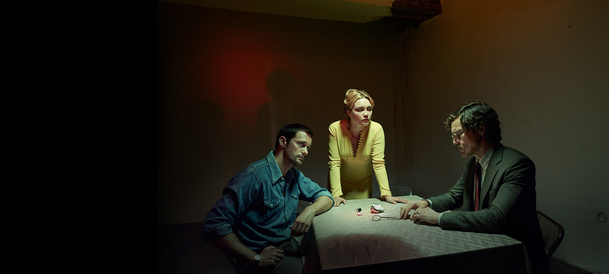 The Little Drummer Girl: Super trailer na stylovou špionážní novinku | Fandíme serialům