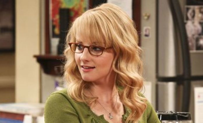 Black Monday: Melissa Rauch z TBBT má nový job | Fandíme seriálům