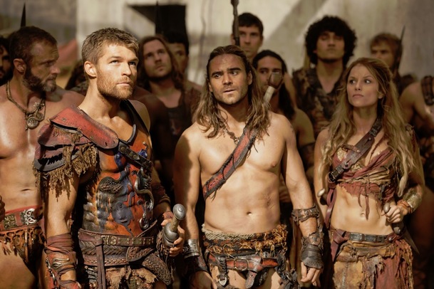 TOP 5 seriálů, které okusují historii podle svého | Fandíme serialům