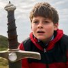 Chlapec, který se stane králem: Představujeme britskou fantasy o Excalibru | Fandíme filmu