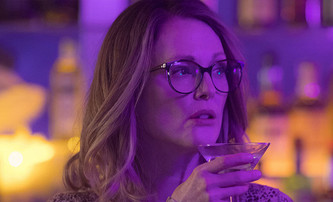 Gloria Bell: Padesátnice Julianne Moore znovu hledá lásku | Fandíme filmu