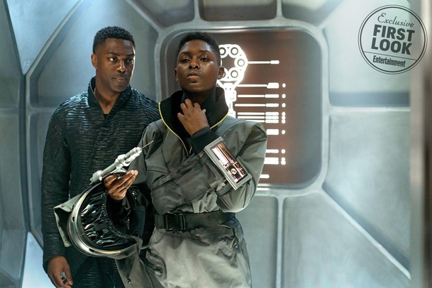 Nightflyers: Novinka George R. R. Martina je za dveřmi, pusťte si sbírku trailerů | Fandíme serialům