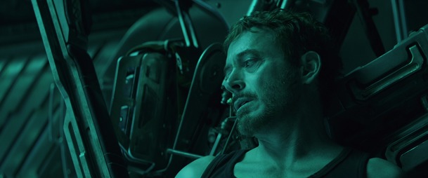 Avengers: Endgame: Původní šestka na společné fotce a nová synopse | Fandíme filmu