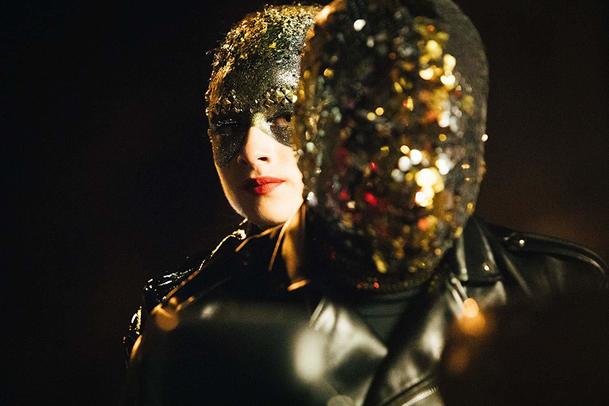 Vox Lux: Popová hvězda Natalie Portman zůstává ve stínu Lady Gaga | Fandíme filmu