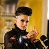 Vox Lux: Popová hvězda Natalie Portman zůstává ve stínu Lady Gaga | Fandíme filmu