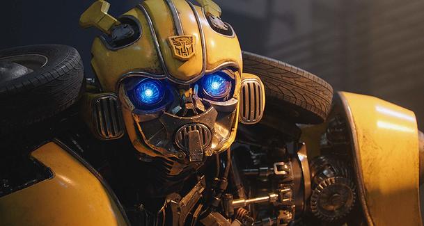 Bumblebee: Recenzenti mluví o nejlepším Transformers filmu | Fandíme filmu