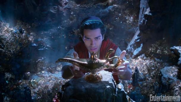Aladin: První pohled na džinovu modrou podobu | Fandíme filmu