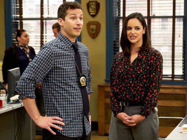 Brooklyn Nine-Nine: Seriál se dočká 7. série, zhlédněte reakci herců | Fandíme serialům