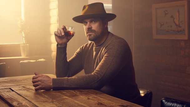 Stranger Things: David Harbour čekal, že seriál bude fiasko | Fandíme serialům