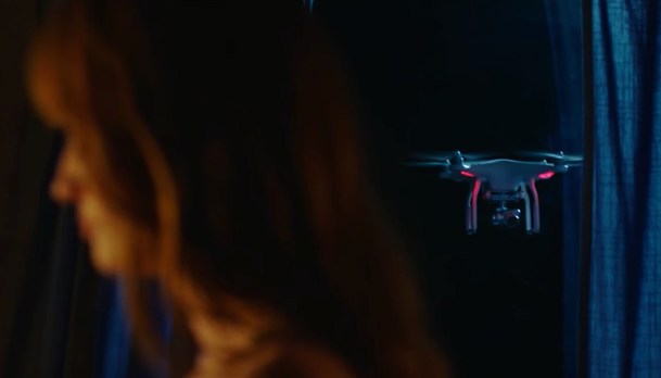 The Drone: Horor o chlípném a vražedném dronu v prvním traileru | Fandíme filmu