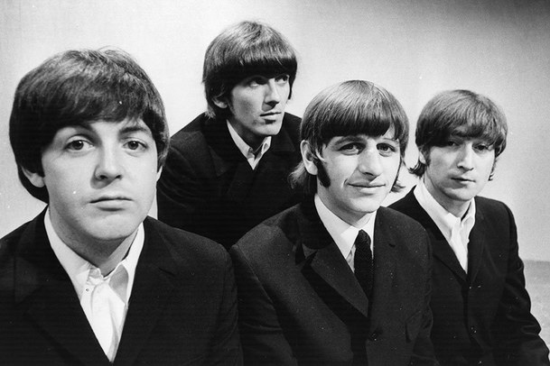 Peter Jackson natočí dokument o legedární kapele The Beatles | Fandíme filmu