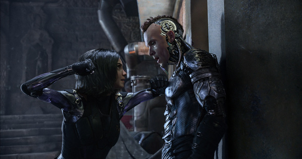 Alita: Další dva herci projevili zájem o pokračování sci-fi s kybernetickou hrdinkou | Fandíme filmu