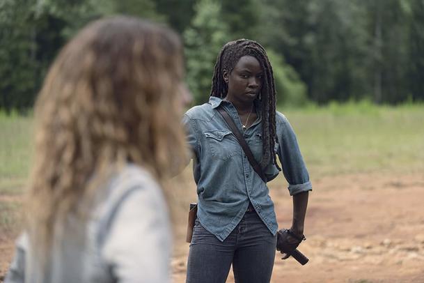 Živí mrtví: Michonne se možná nevrátí v 10. řadě | Fandíme serialům