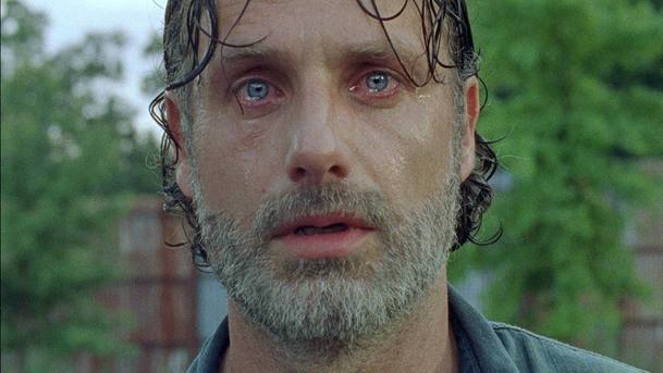 Živí mrtví: Kolik lidí zabil Rick Grimes během své poutě zombie světem | Fandíme serialům