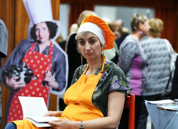 Zkáza Dejvického divadla: PŘEDPREMIÉROVÁ recenze z kinomaratonu | Fandíme serialům