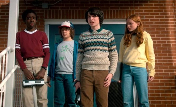 Stranger Things 3: Představitelka Max připravuje diváky na milostné eskapády | Fandíme seriálům