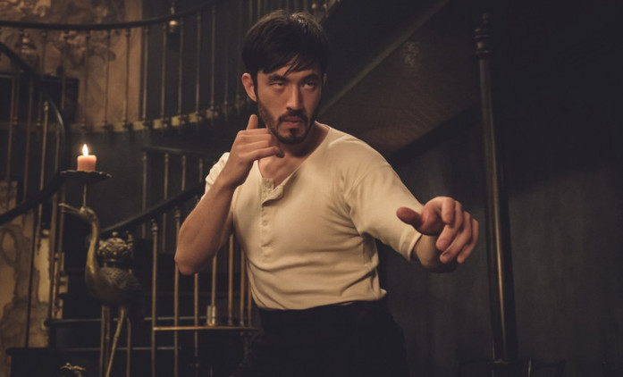 Seriálový tip: Warrior - Akční pecka od tvůrce Banshee na motivy díla Bruce Lee | Fandíme seriálům