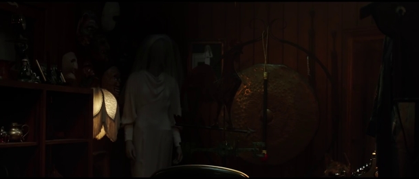 Annabelle 3: První trailer nás bere do skladu plného hororových artefaktů | Fandíme filmu