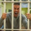 Avengement: Scott Adkins utíká z vězení, aby se tvrdě pomstil. Koukněte na trailer | Fandíme filmu