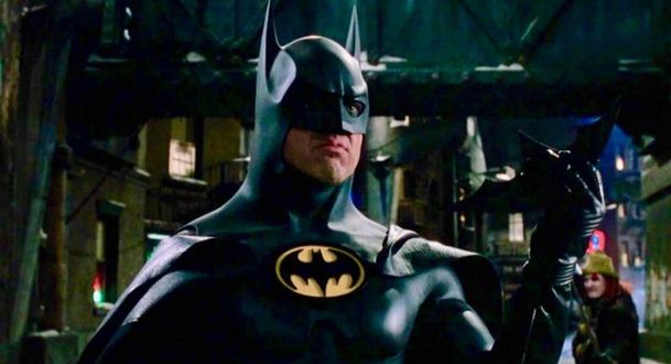 Batman: Tvůrce hitu Watchmen doporučuje, aby se k roli vrátil Michael Keaton | Fandíme filmu