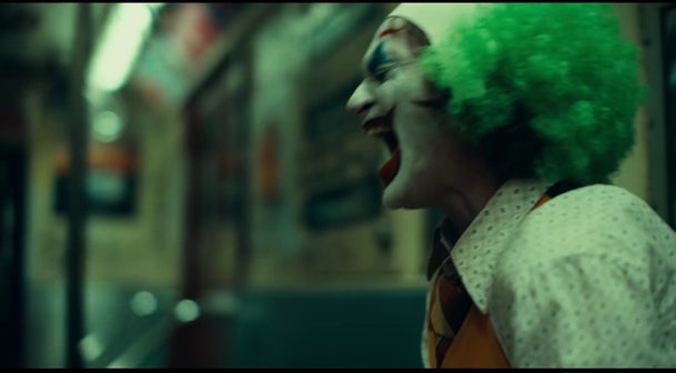 Joker: První trailer skutečně slibuje osobní psychologické drama | Fandíme filmu