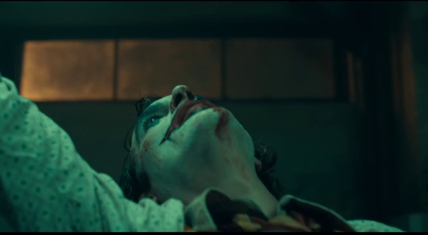 Joker: První trailer skutečně slibuje osobní psychologické drama | Fandíme filmu