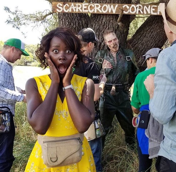 Little Monsters : Lupita Nyong'o jako učitelka ze školky bojuje proti zombies | Fandíme filmu