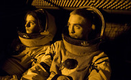 Recenze: High Life - Robert Pattinson míří vstříc černým dírám ve filosofické pecce | Fandíme filmu