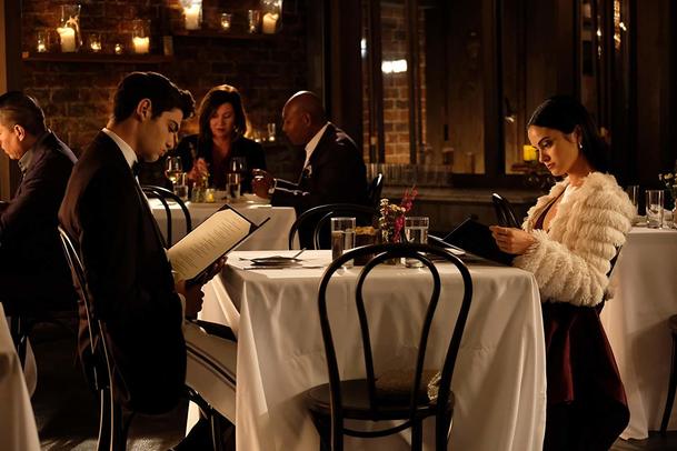The Perfect Date: Trailer představuje romantickou komedii o PG-13 gigolovi | Fandíme filmu
