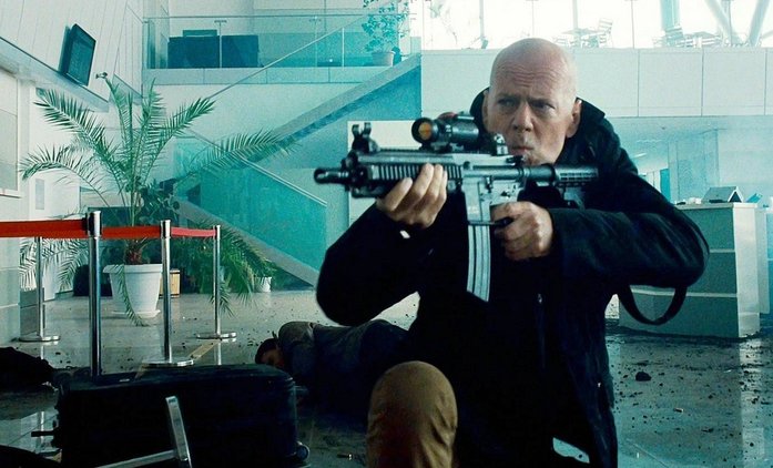 Open Source: Miliardář Bruce Willis chrání technologii, která může změnit svět | Fandíme filmu