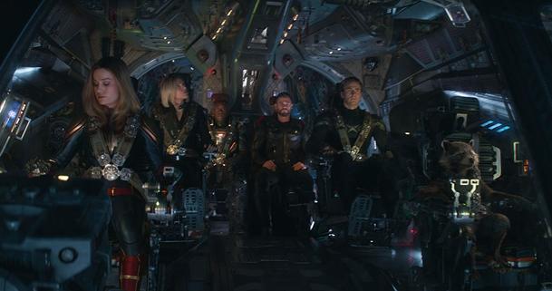 Box Office: Avengers: Endgame mají tržbu z jiného světa | Fandíme filmu