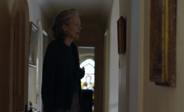 The Souvenir:  Romantická perla ze Sundance s Tildou Swinton v prvním traileru | Fandíme filmu
