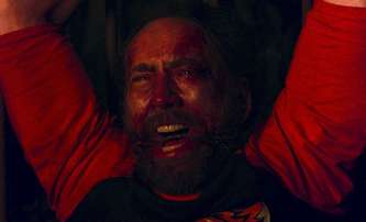 Renfield: Nicolas Cage se proměnil ve stylového Drákulu – fotky | Fandíme filmu
