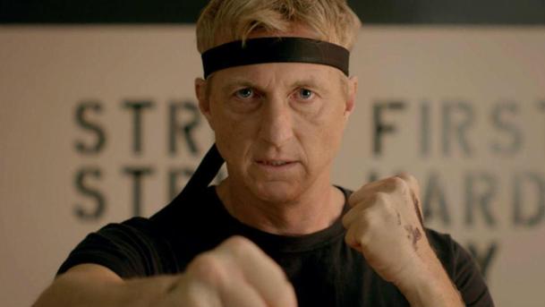 Cobra Kai: Seriálové pokračování Karate Kid se přesune na novou streamovací platformu | Fandíme serialům