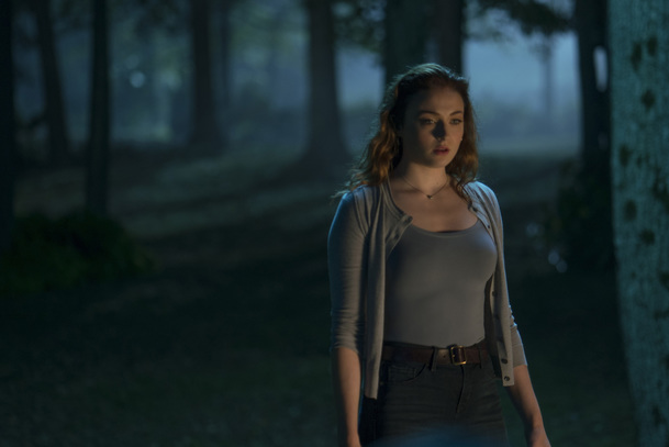 X-Men: Dark Phoenix: Co přesně se měnilo během přetáček | Fandíme filmu