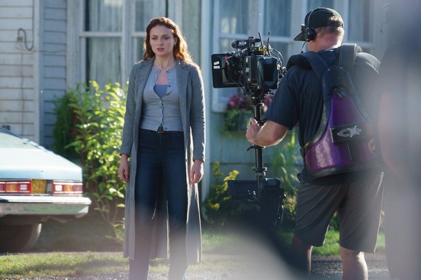 X-Men: Dark Phoenix: Co přesně se měnilo během přetáček | Fandíme filmu