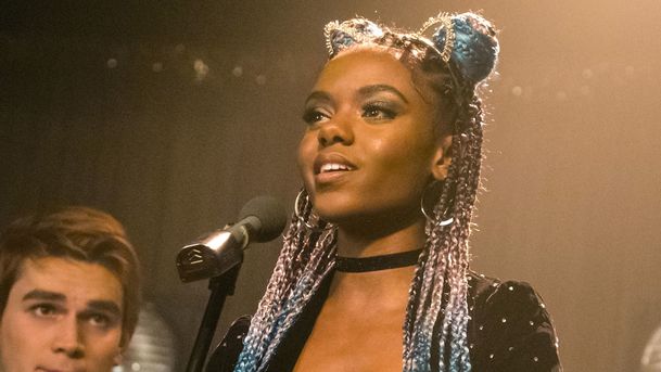 Riverdale: Ashleigh Murray si kvůli Katy Keene nezahraje ve 4. sérii | Fandíme serialům