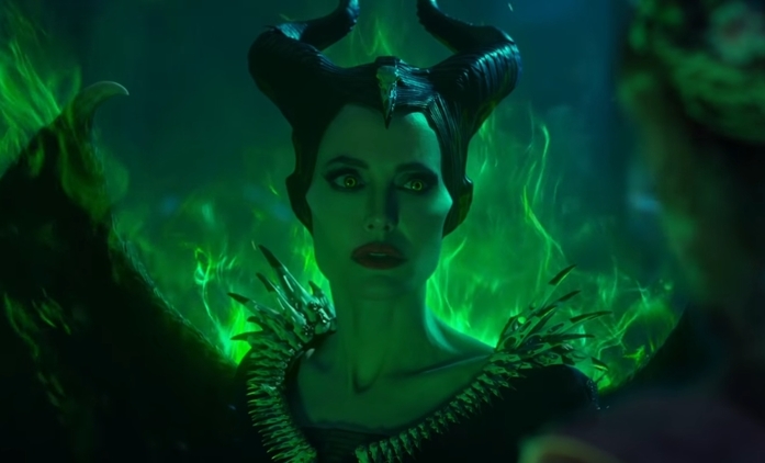 Zloba: Královna všeho zlého : Angelina Jolie je v akcí nasáklém traileru zase zlá | Fandíme filmu