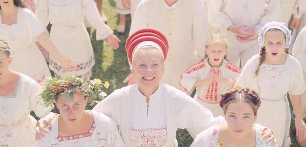 Slunovrat: Horor Midsommar dostává český název, datum premiéry a nadšené recenze | Fandíme filmu