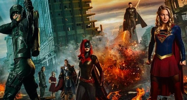 Další crossover z Arrowverse bude mít pět dílů a uvidíme v něm Legendy i Batwoman | Fandíme serialům