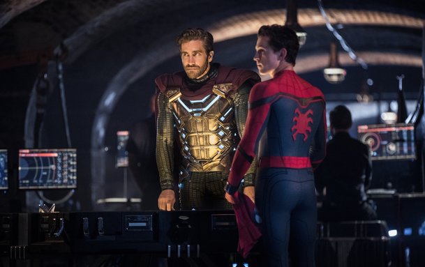 Spider-Man: Far From Home: Odhalily hračky další tajemství? | Fandíme filmu