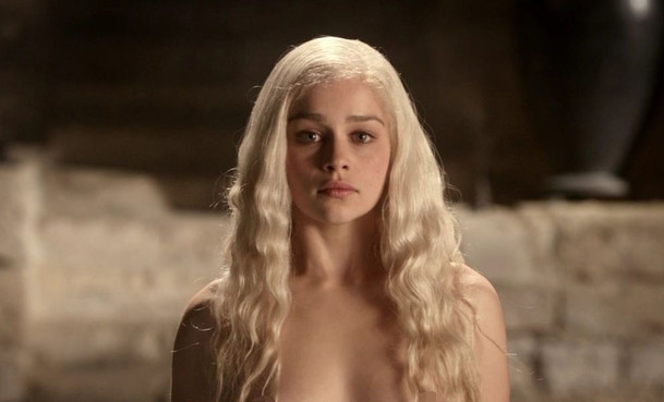 Hra o trůny: Chystá se nový seriál o předcích Daenerys Targaryen, další se zcela ruší | Fandíme serialům