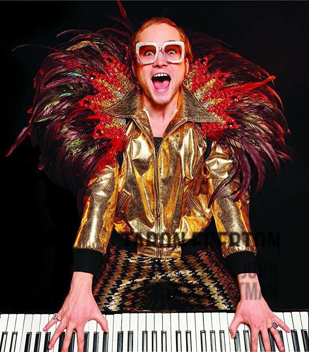 Rocketman: Elton John je smutný z ruské cenzury gay pasáží filmu | Fandíme filmu