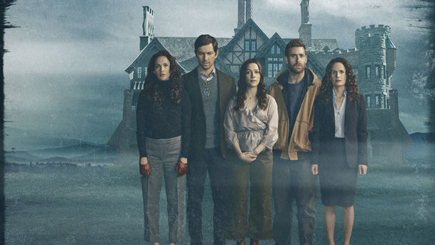 The Haunting of Hill House: Druhá řada nejlepšího horor seriálu posledních let na tu první nenaváže, herci se přesto mohou vracet | Fandíme serialům