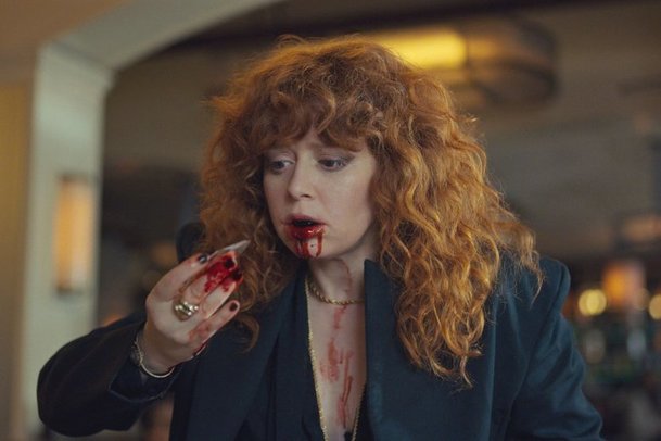 Russian Doll: Komediální hříčka se dočká druhé série | Fandíme serialům